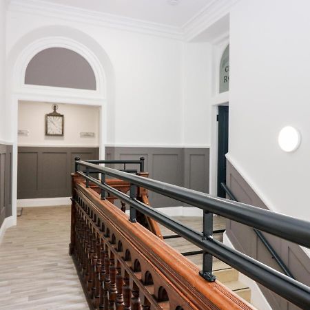 The Court Room At The Institute Executive Apartments Keith Εξωτερικό φωτογραφία